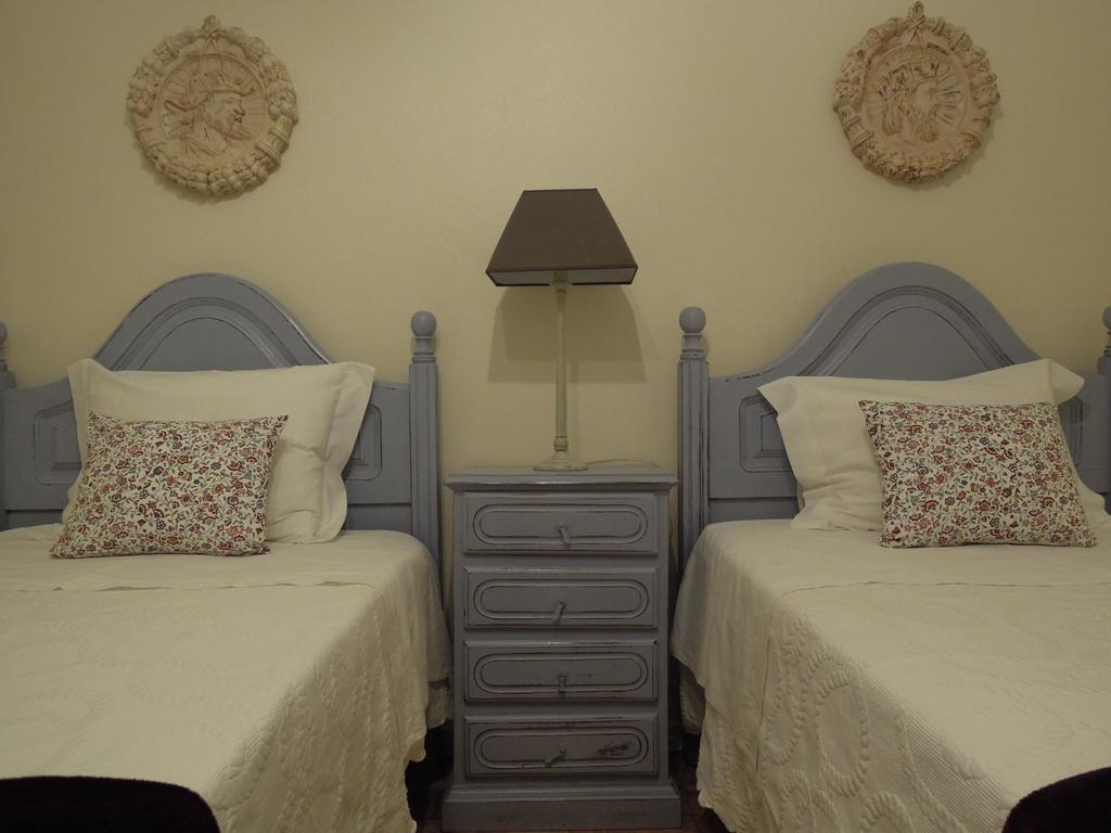 Ester Guest House シャヴェス エクステリア 写真